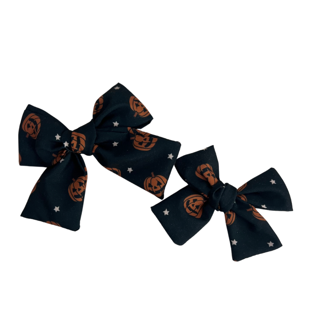 Jack o lantern bow